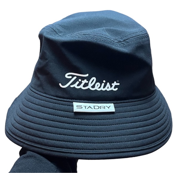 Titleist Accessories Titleist Golf Mens Stay Dry Bucket Hat Black Red Waterproof Size